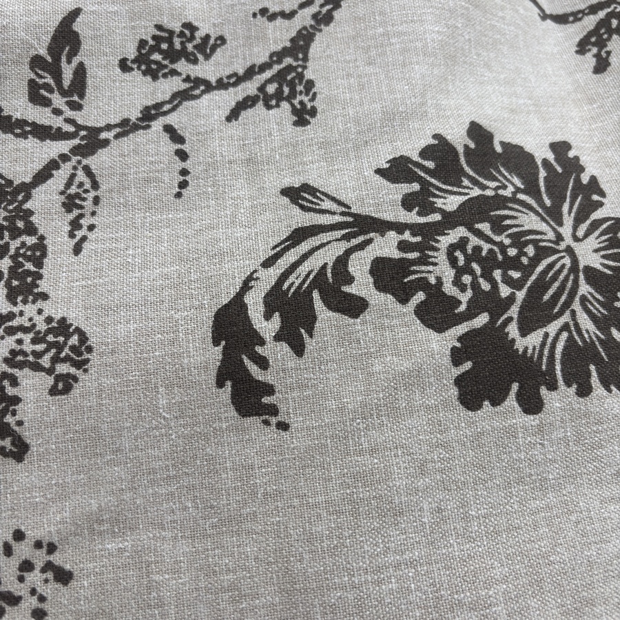 Tissu coton beige imprimé fleuri marron - Largeur 280 centimètres (2) Tissu coton beige imprimé fleuri marron - Largeur 280 centimètres (2)