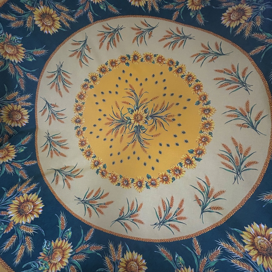 Tissu coton enduit provençal vert imprimé tournesol jaune - Panneau de 175 centimètres (1) Tissu coton enduit provençal vert imprimé tournesol jaune - Panneau de 175 centimètres (1)