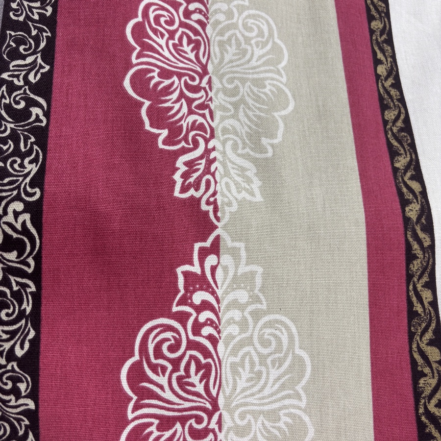 Tissu coton imprimé arabesque pour ameublement (5) Tissu coton imprimé arabesque pour ameublement (5)