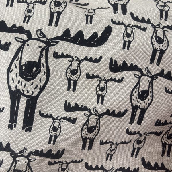Tissu coton taupe imprimé cerf noir pour ameublement (1)
