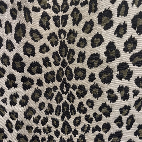 Tissu jacquard doux à motifs léopard gris (1)