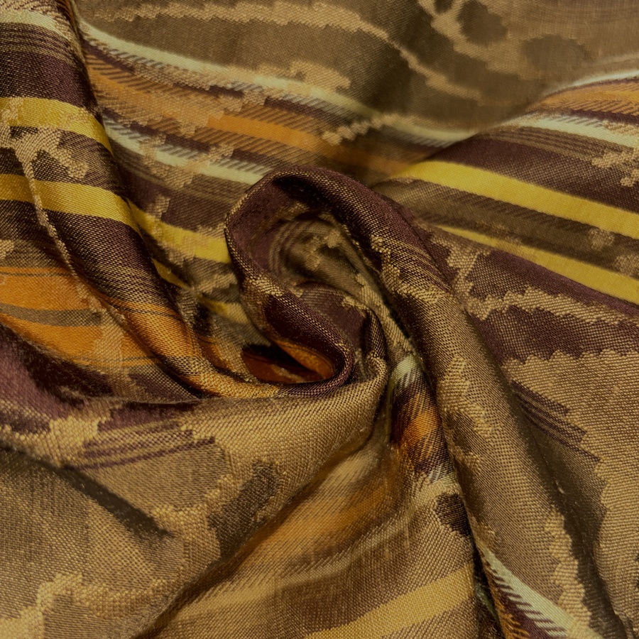 Tissu jacquard en coton baroque jaune et rayé (5) Tissu jacquard en coton baroque jaune et rayé (5)