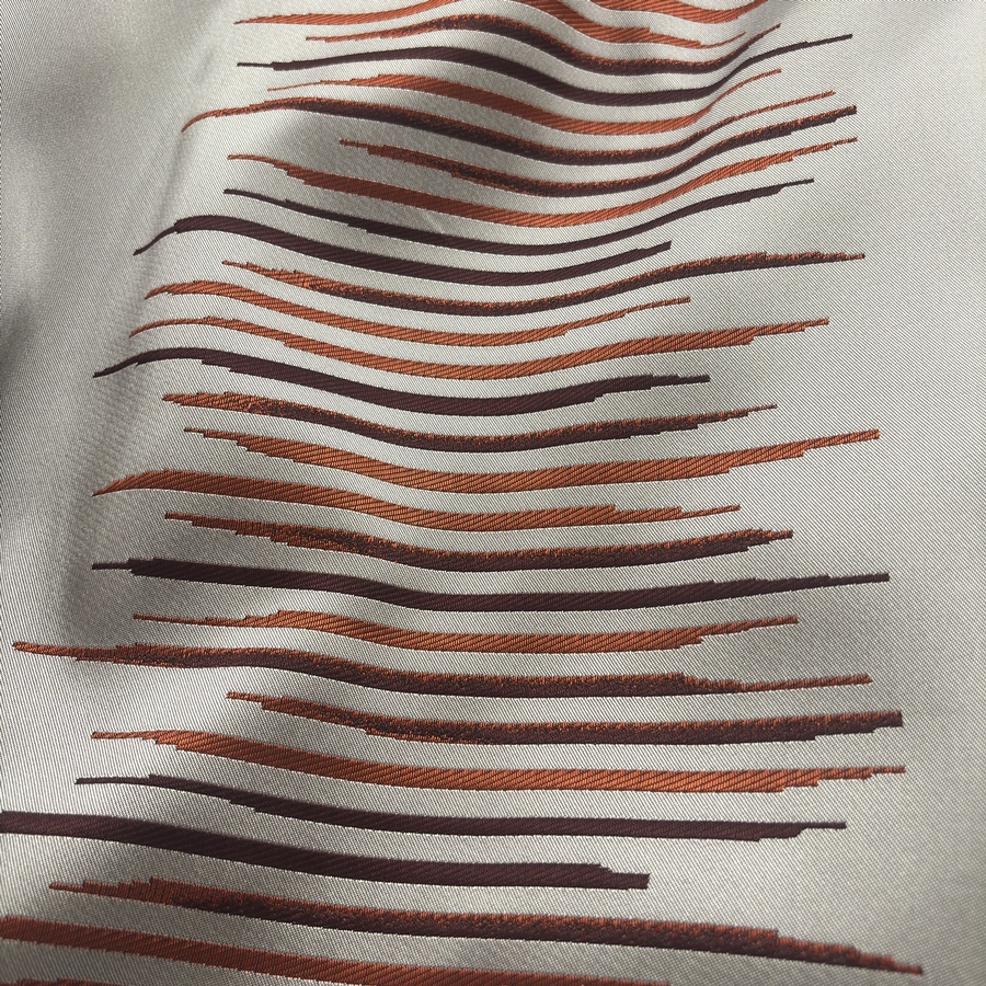 Tissu satin reversible à rayure orange dégradée - Largeur 280 centimètres (1) Tissu satin reversible à rayure orange dégradée - Largeur 280 centimètres (1)