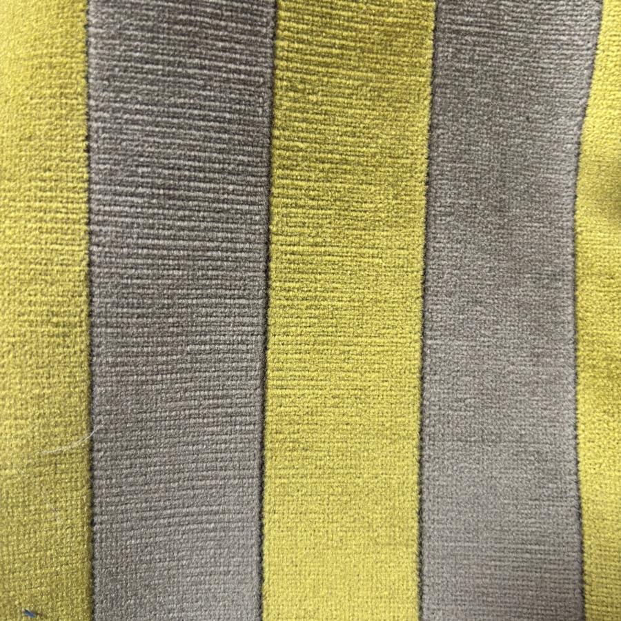 Tissu velours anis et gris à rayure pour ameublement (1) Tissu velours anis et gris à rayure pour ameublement (1)