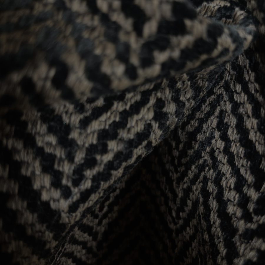 Tissu velours de coton chenillé à chevron marron et noir - Largeur 280 centimètres (5) Tissu velours de coton chenillé à chevron marron et noir - Largeur 280 centimètres (5)
