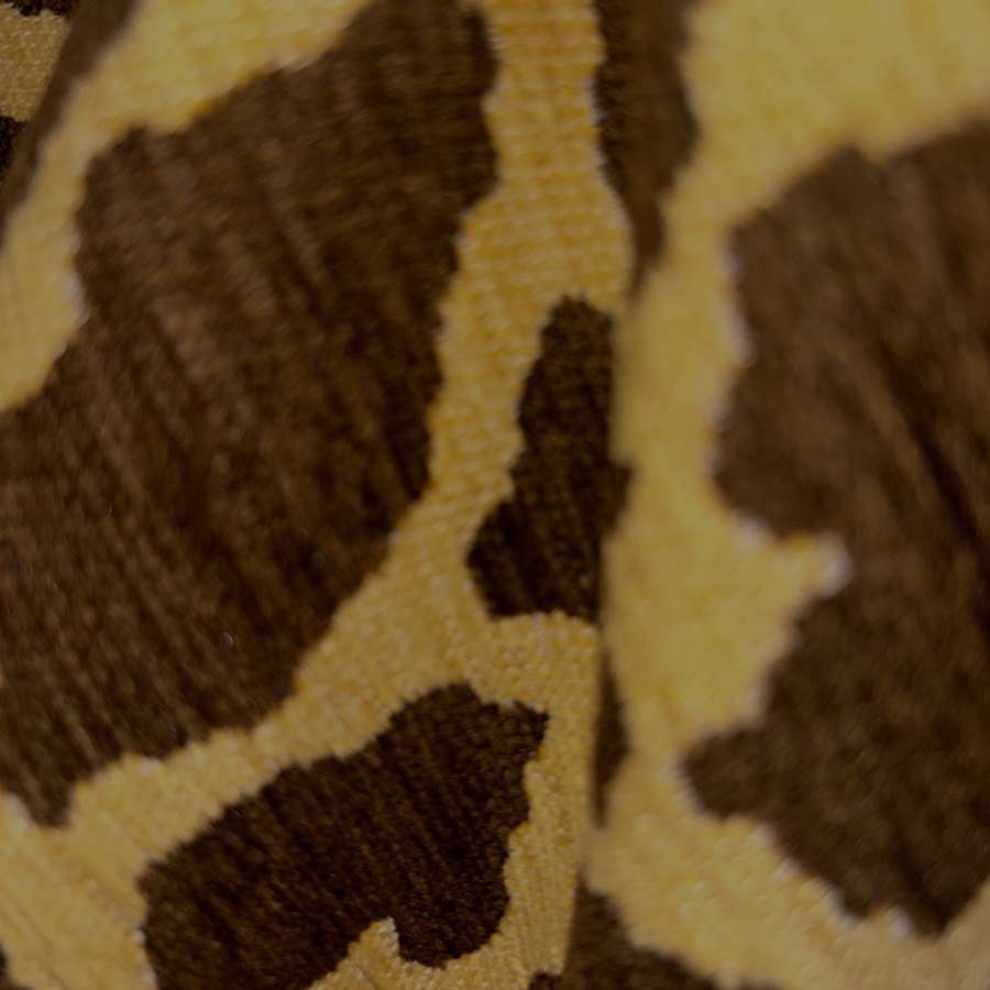 Tissu velours imprimé animalier jaune et marron - Largeur 280 centimètres (5) Tissu velours imprimé animalier jaune et marron - Largeur 280 centimètres (5)