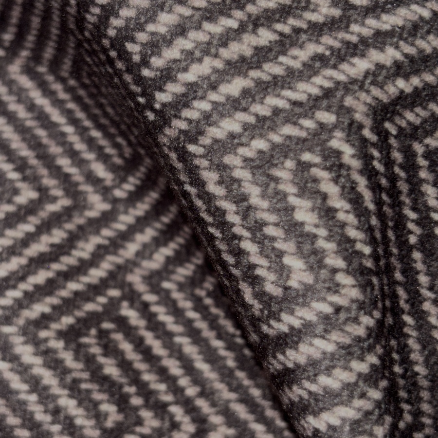 Tissu velours imprimé chevron marron et noir (4) Tissu velours imprimé chevron marron et noir (4)