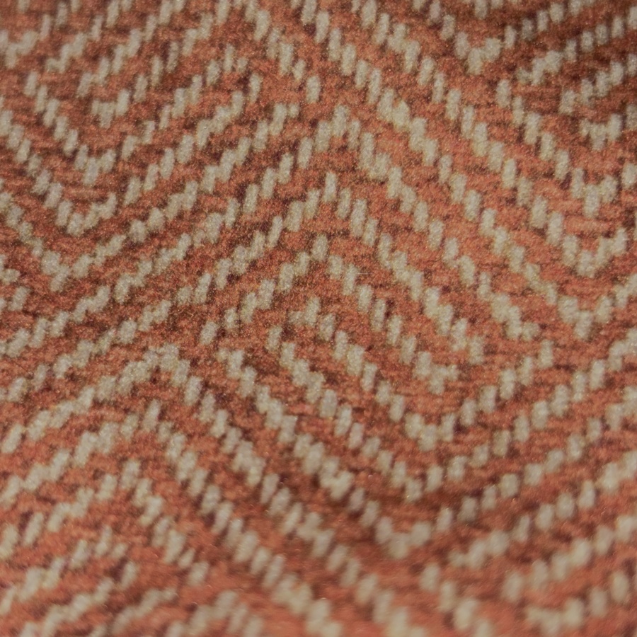 Tissu velours imprimé chevron terracota et beige (2) Tissu velours imprimé chevron terracota et beige (2)