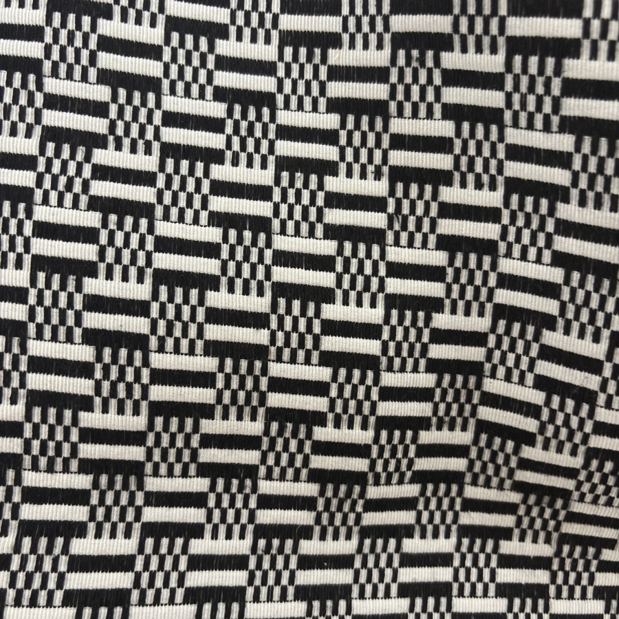 Toile de coton à carreaux tissés noir et blanc - Largeur 280 centimètres (1) Toile de coton à carreaux tissés noir et blanc - Largeur 280 centimètres (1)