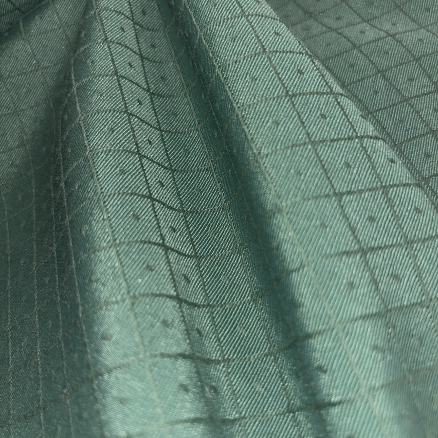 Toile de polyester réversible à carreaux vert sauge - Largeur 280 centimètres (4) Toile de polyester réversible à carreaux vert sauge - Largeur 280 centimètres (4)
