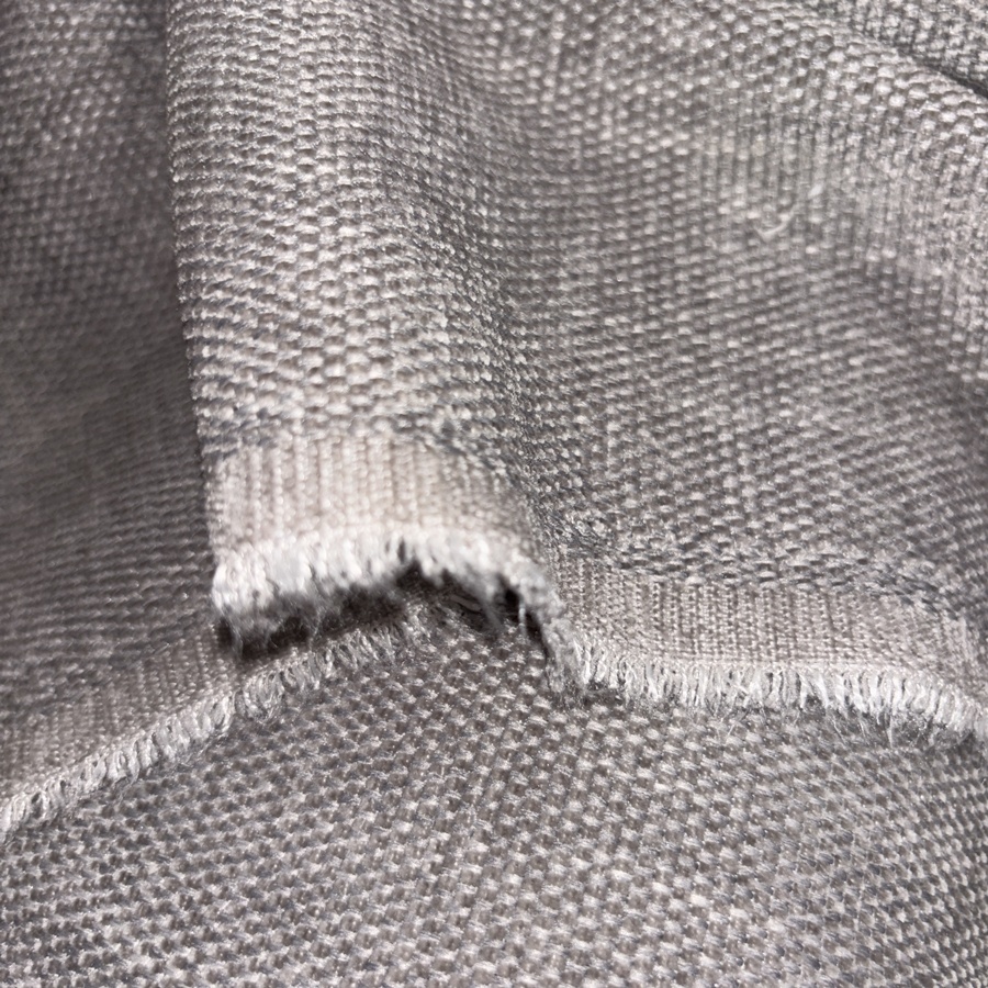 Tissu doux spécial ameublement gris clair - Martindale 100 000 tours (5) Tissu doux spécial ameublement gris clair - Martindale 100 000 tours (5)