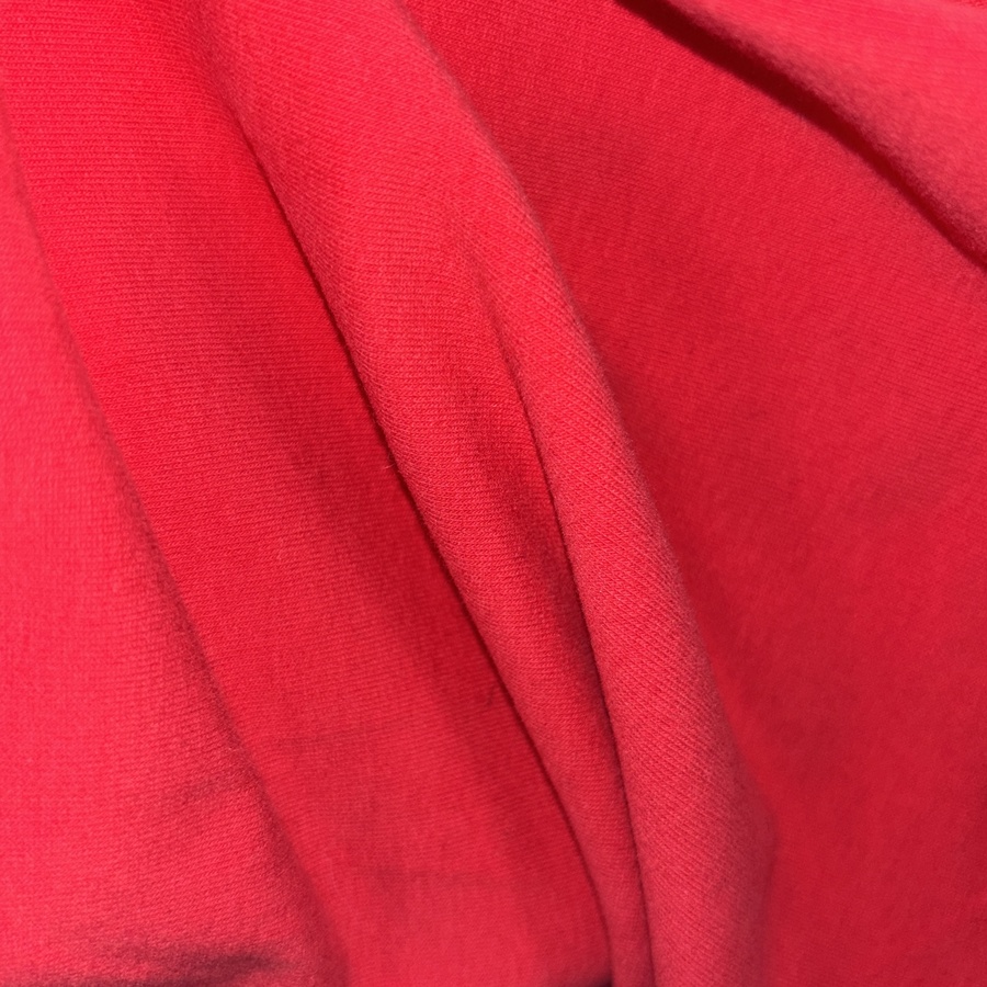 Tissu jersey de coton uni rouge (4) Tissu jersey de coton uni rouge (4)