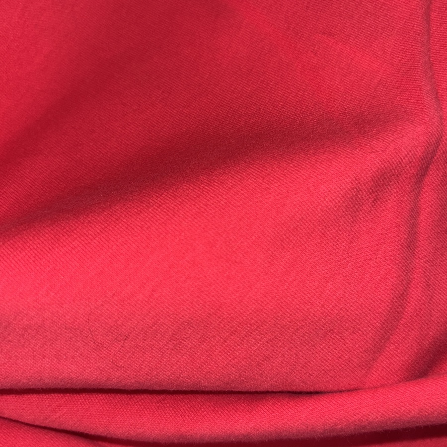 Tissu jersey de coton uni rouge (5) Tissu jersey de coton uni rouge (5)
