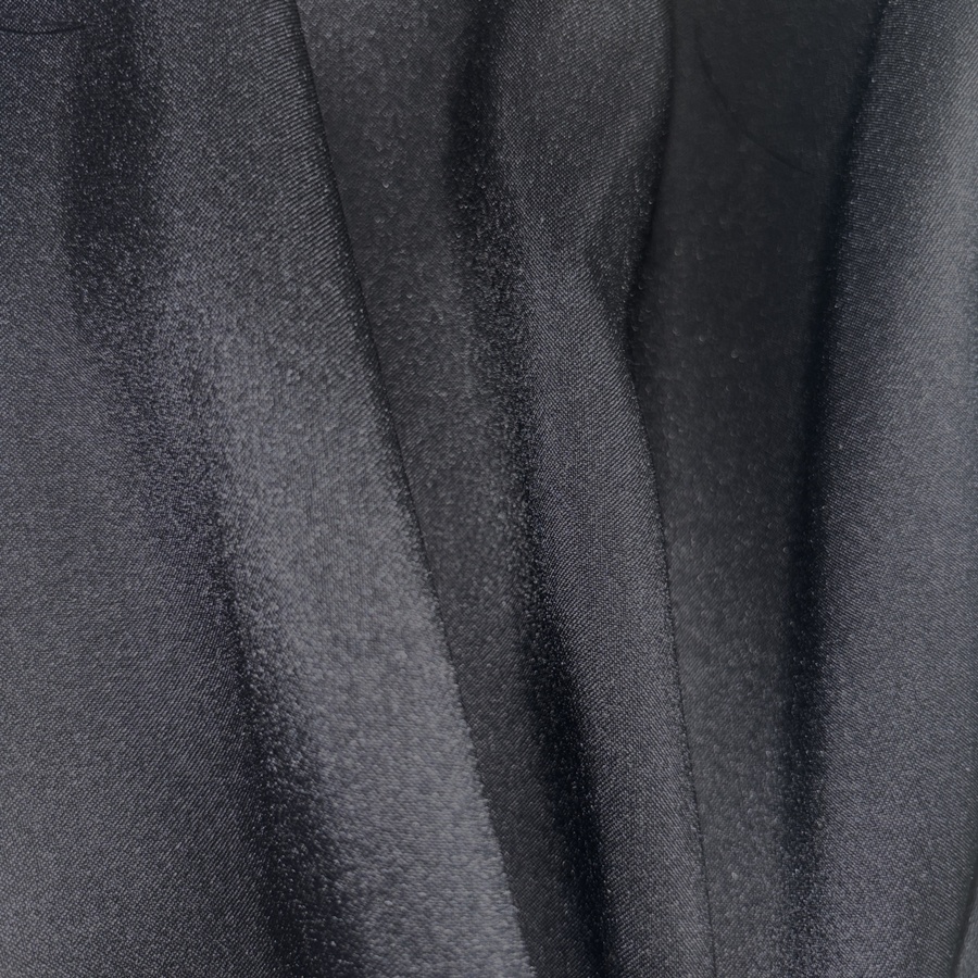 Tissu satin duchesse fluide - Noir (4) Tissu satin duchesse fluide - Noir (4)