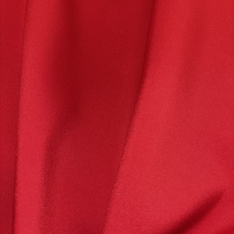 Tissu satin duchesse fluide - Rouge (4) Tissu satin duchesse fluide - Rouge (4)