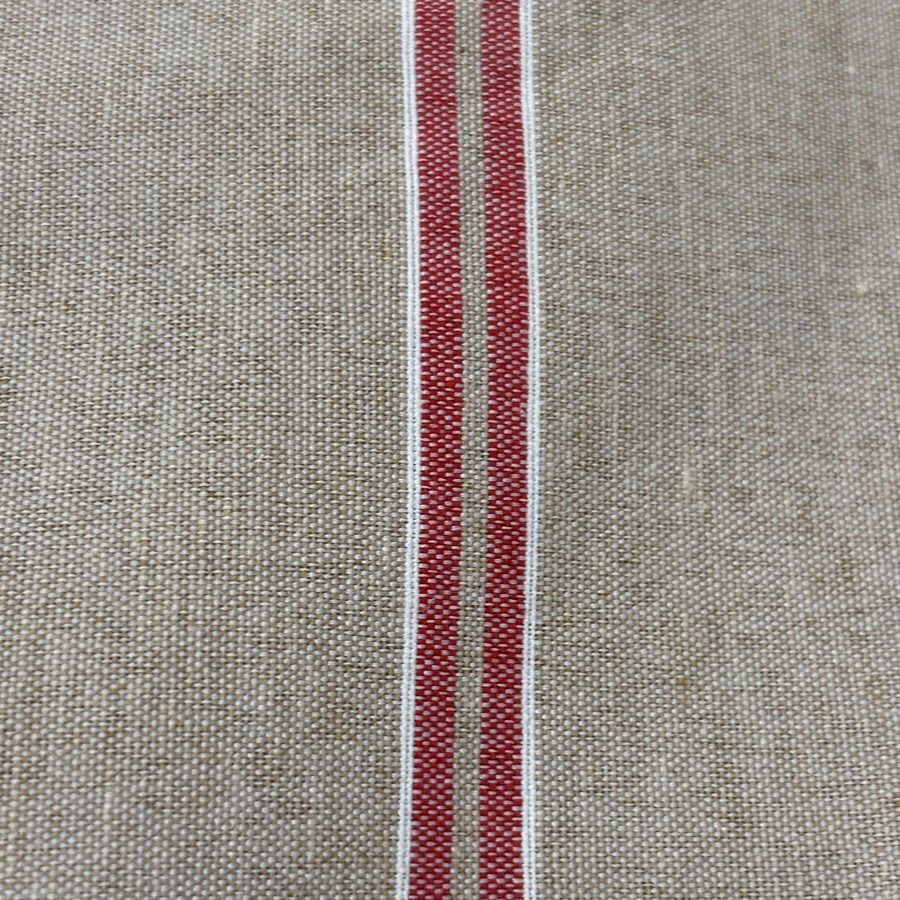 Toile de coton polyester beige à rayure bordeaux - Largeur 280 centimètres (2) Toile de coton polyester beige à rayure bordeaux - Largeur 280 centimètres (2)