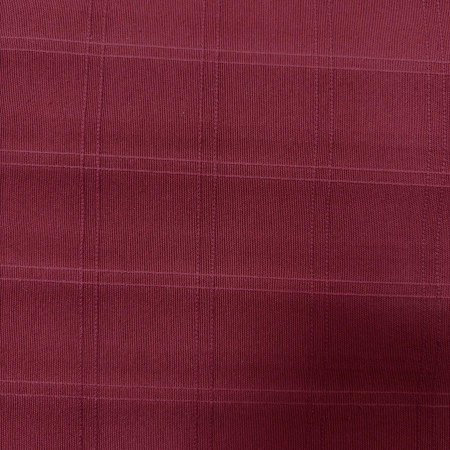 Toile de coton polyester bordeaux à carreaux surpiqué - Largeur 280 centimètres (1) Toile de coton polyester bordeaux à carreaux surpiqué - Largeur 280 centimètres (1)